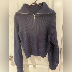 Steve Madden cropped sweater. Navy blue. Size medium.